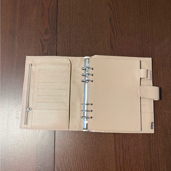 Moterm Versa 3.0 Rings Planner Taupe - Picture 6 of 11